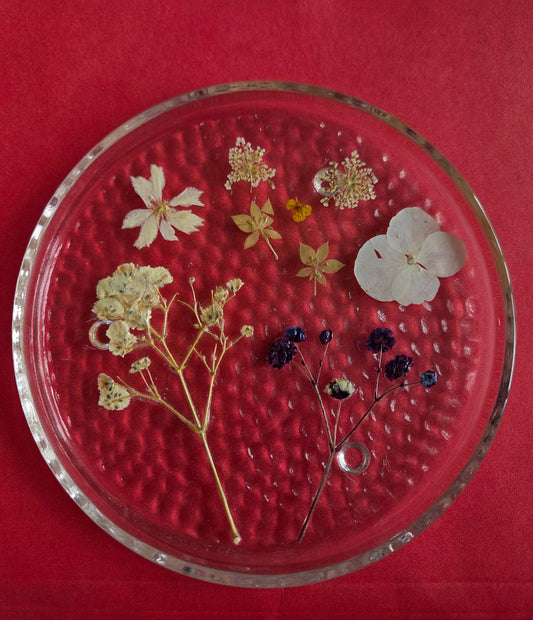 Pressed Flower Glass Trinket Tray – Handmade Botanical Catchall Dish – Floral Jewelry Tray – Cottagecore Decor – 6 Inch Round Dish