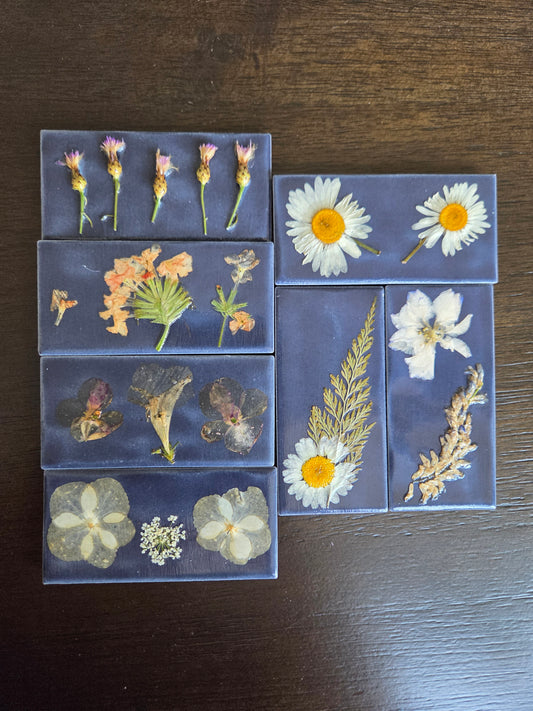 Pressed Flower Tile Magnet, Botanical, Cottagecore Decor, One of a Kind Floral Gift